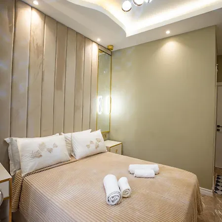 Hotell Flash 3*